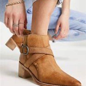 Free People Back Loop Ankle Boots 👢